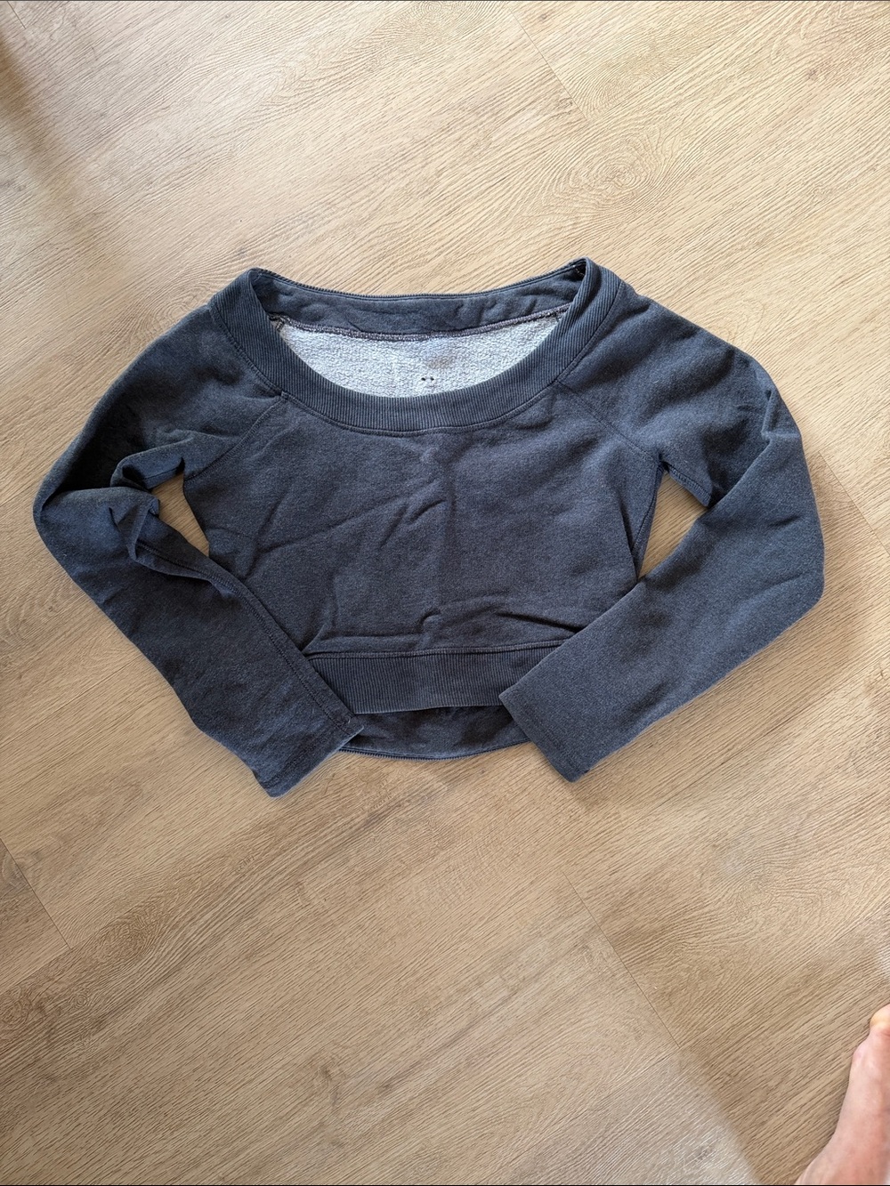 Lululemon Charcoal Scoop-Neck Cropped Sweatshirt